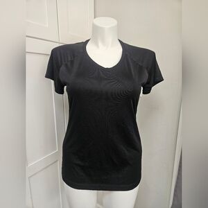Danskin Now Women’s XL V-Neck Athletic Short Sleeve Top